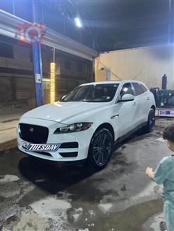جاگوار F-Pace